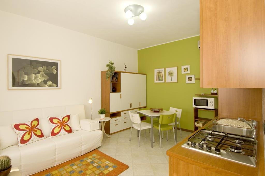 Appartamenti Villa Anna ميليجنانو المظهر الخارجي الصورة